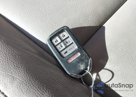 2016 Honda Odyssey Touring/Touring Elite из США, поврежденный, VIN 5FNRL5H98GB067293